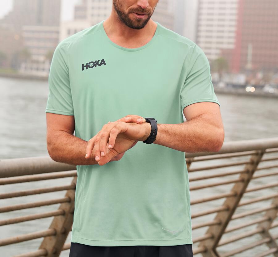 Hoka One One Performance Kort Sleeve Top Herr - Gröna - OBRGX-2450